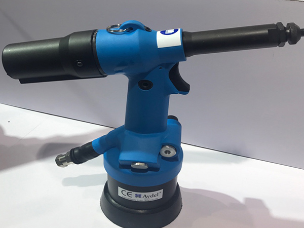 氣動(dòng)拉釘槍