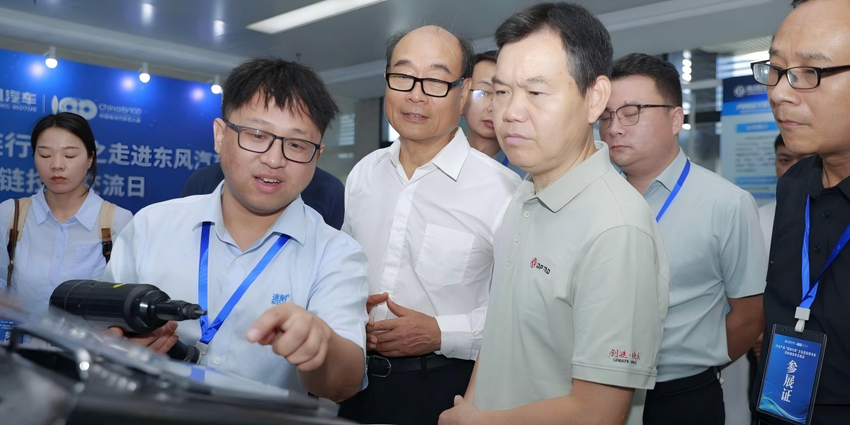 嘉佑佳攜伺服拉鉚技術亮相東風汽車供應鏈技術交流日活動